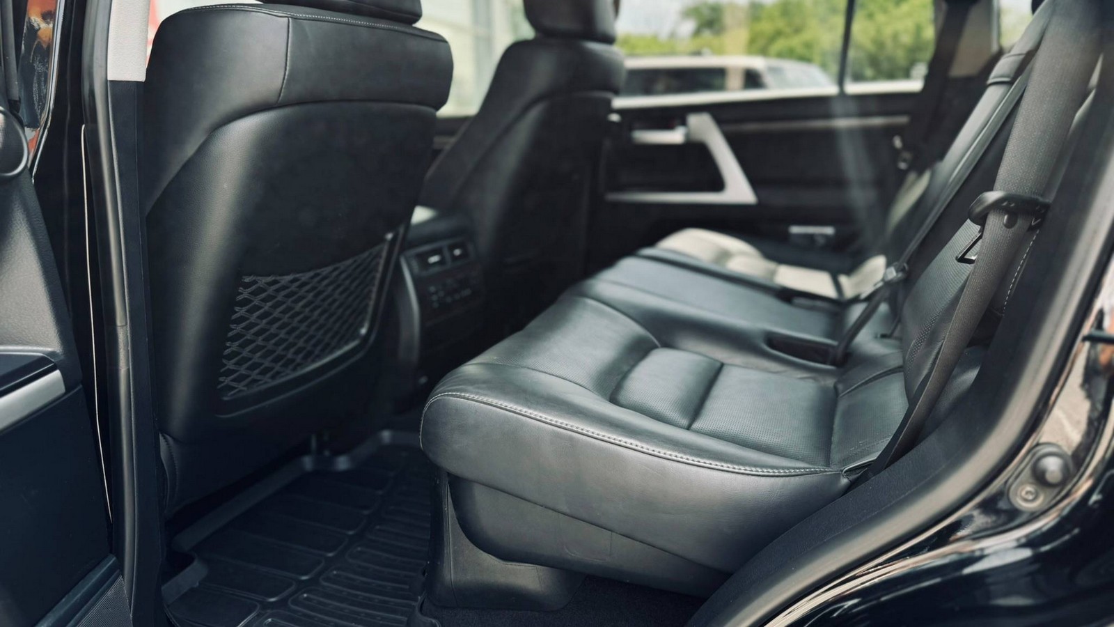 Toyota LAND CRUISER 2019 року, Універсал, Тойота Центр Тернопіль "Кристал Моторс", м.Тернопіль | Фото № 11 Toyota LAND CRUISER 2019 року з пробігом 59450 км, Універсал, Тойота Центр Тернопіль "Кристал Моторс", м.Тернопіль - 3100000 ГРН | Фото № 11