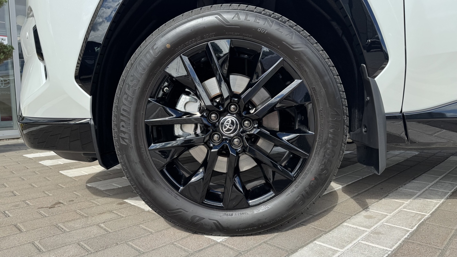 Toyota RAV4 2025 року, Універсал, Тойота Центр Чернігів "Соллі-Плюс", м.Чернігів | Фото № 15 Toyota RAV4 2025 року з пробігом 1970 км, Універсал, Тойота Центр Чернігів "Соллі-Плюс", м.Чернігів - 2050000 ГРН | Фото № 15