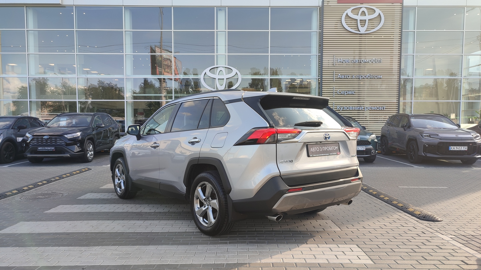 Toyota RAV4 2019 року, Універсал, Тойота Центр Київ "ВіДі Автострада", м.Київ | Фото № 2 Toyota RAV4 2019 року з пробігом 91570 км, Універсал, Тойота Центр Київ "ВіДі Автострада", м.Київ - 1475000 ГРН | Фото № 2