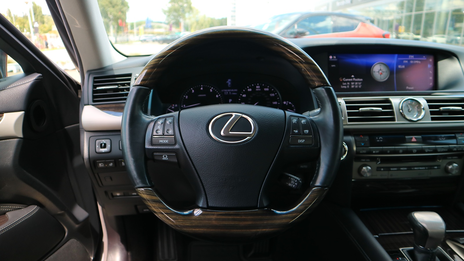 Lexus LS 2017 року з пробігом 172979 км, Седан, Тойота Центр Київ "Автосаміт Укравто Столичне", м.Київ - 1239000 ГРН | Фото № 9