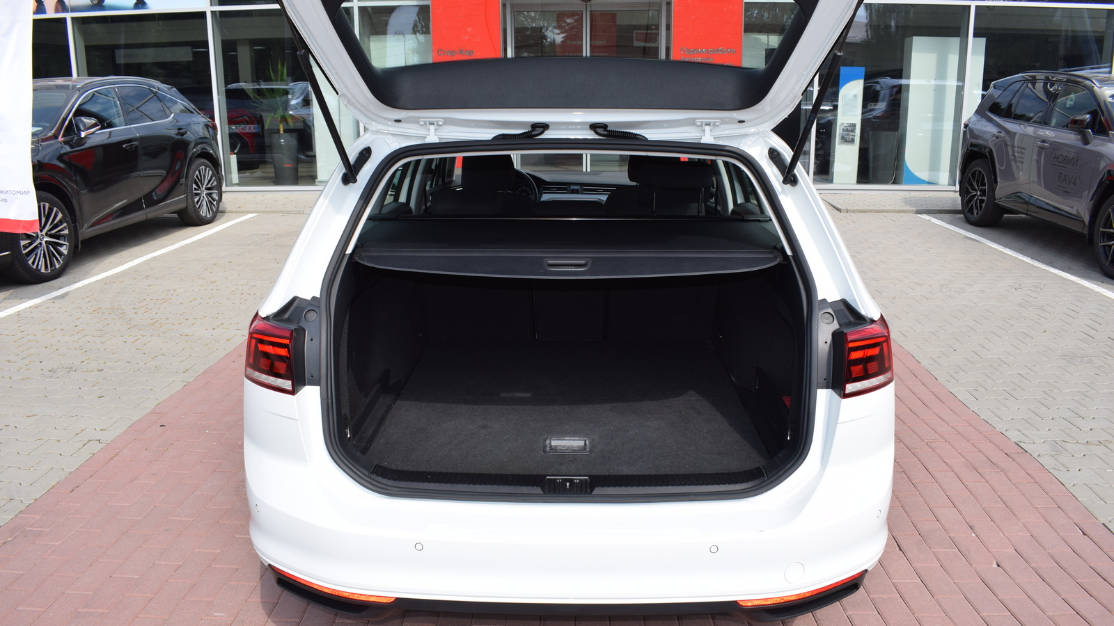 Інші авто VOLKSWAGEN PASSAT 2020 року, Універсал, Тойота Центр Житомир "Стар - Кар", м.Житомир | Фото № 10 Інші авто VOLKSWAGEN PASSAT 2020 року з пробігом 186027 км, Універсал, Тойота Центр Житомир "Стар - Кар", м.Житомир - 965520 ГРН | Фото № 10