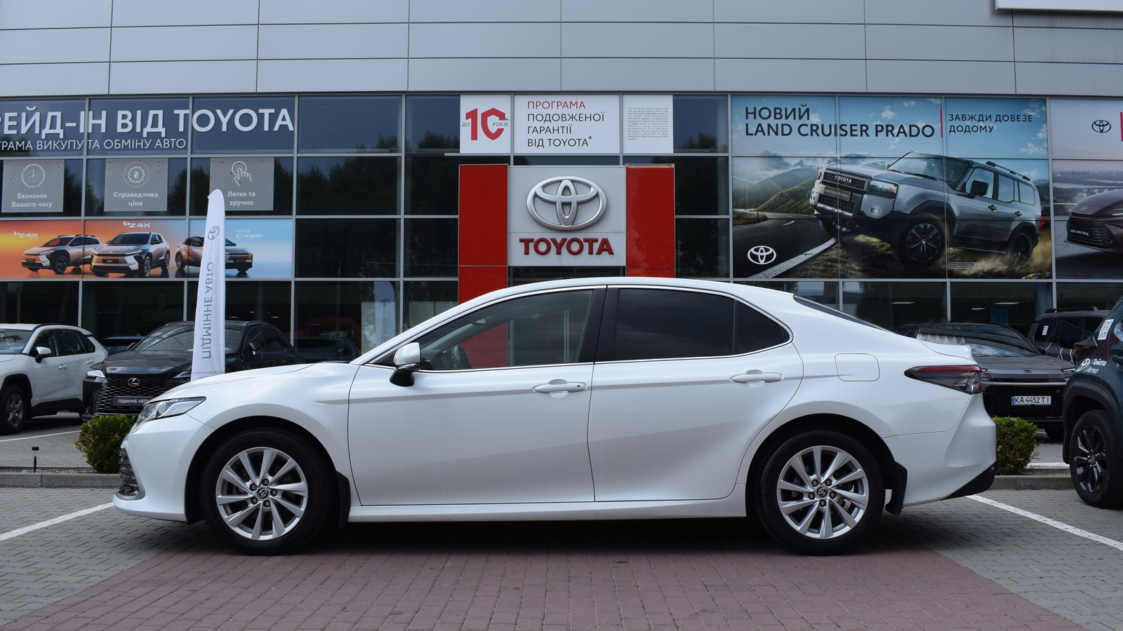 Toyota CAMRY 2021 року з пробігом 94195 км, Седан, Тойота Центр Житомир "Стар - Кар", м.Житомир - 1090680 ГРН | Фото № 3