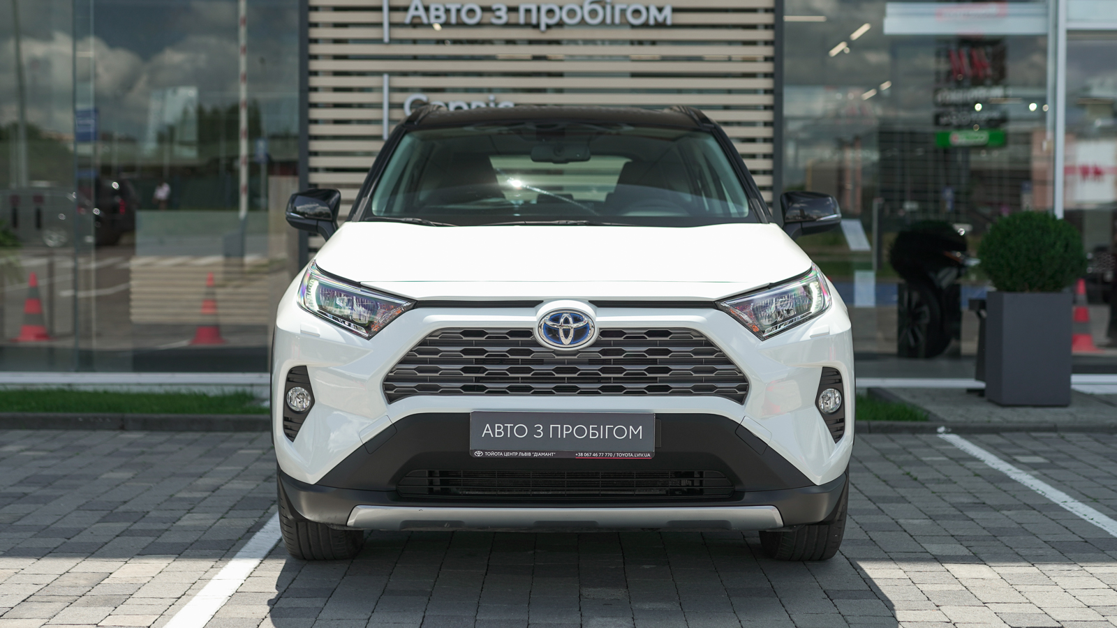 Toyota RAV4 2019 року, Універсал, Тойота Центр Львів "Діамант", м.Львів | Фото № 5 Toyota RAV4 2019 року з пробігом 67293 км, Універсал, Тойота Центр Львів "Діамант", м.Львів - 1398100 ГРН | Фото № 5