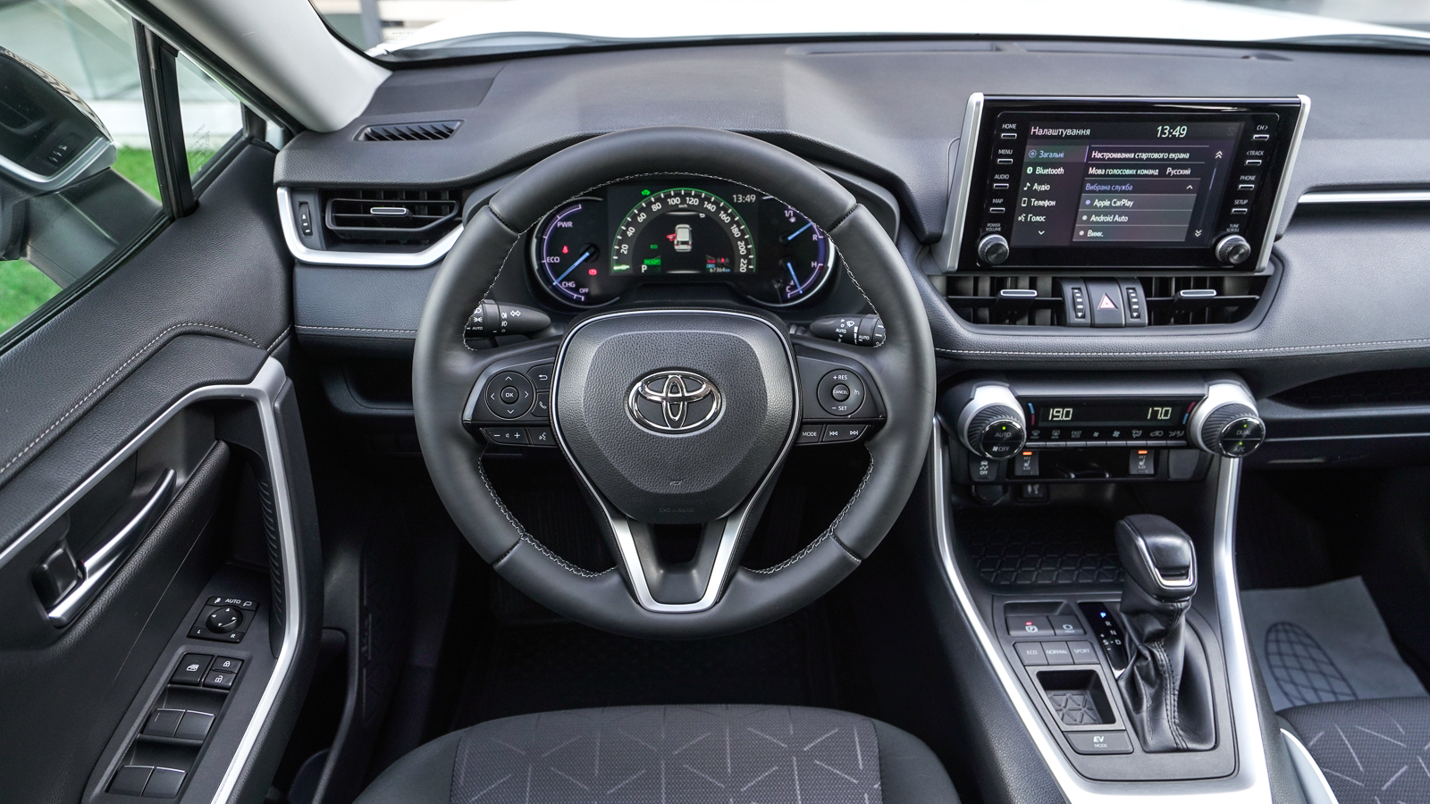 Toyota RAV4 2019 року, Універсал, Тойота Центр Львів "Діамант", м.Львів | Фото № 9 Toyota RAV4 2019 року з пробігом 67293 км, Універсал, Тойота Центр Львів "Діамант", м.Львів - 1398100 ГРН | Фото № 9