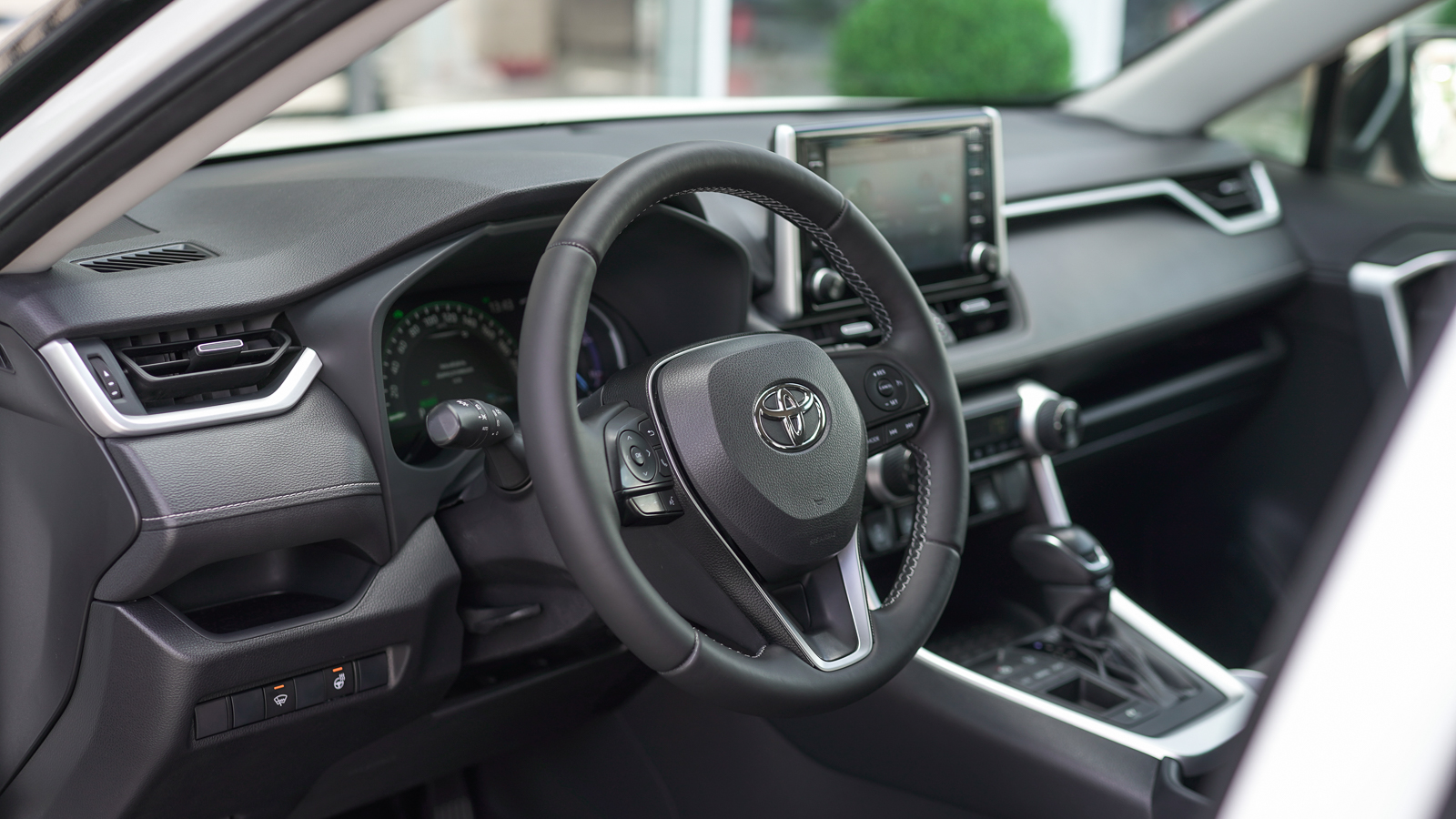 Toyota RAV4 2019 року, Універсал, Тойота Центр Львів "Діамант", м.Львів | Фото № 13 Toyota RAV4 2019 року з пробігом 67293 км, Універсал, Тойота Центр Львів "Діамант", м.Львів - 1398100 ГРН | Фото № 13