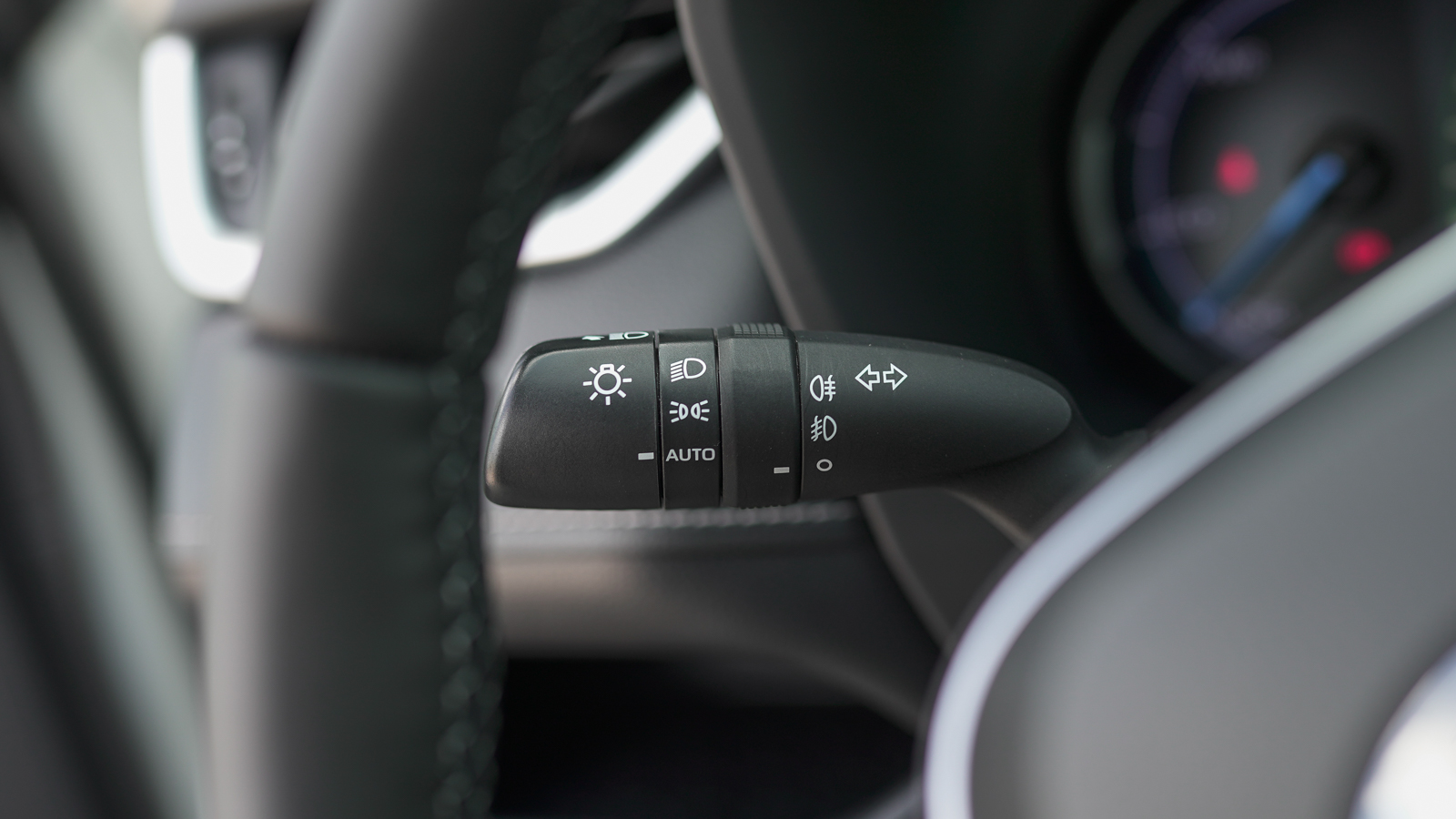 Toyota RAV4 2019 року, Універсал, Тойота Центр Львів "Діамант", м.Львів | Фото № 19 Toyota RAV4 2019 року з пробігом 67293 км, Універсал, Тойота Центр Львів "Діамант", м.Львів - 1398100 ГРН | Фото № 19