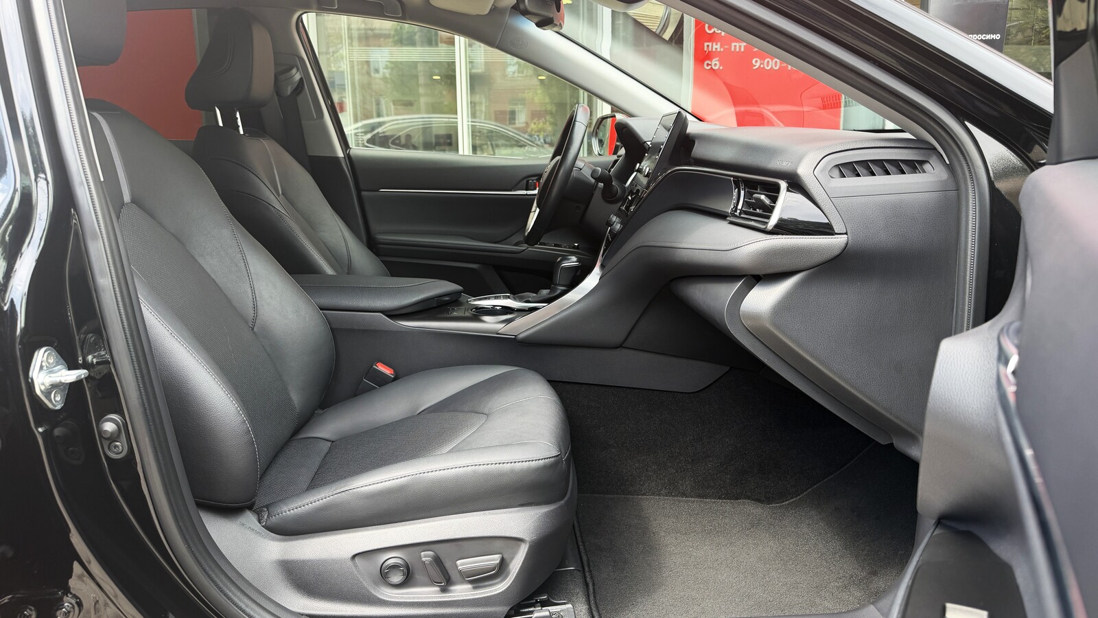 Toyota CAMRY 2023 року з пробігом 73077 км, Седан, Тойота Центр Кривий Ріг "Алмаз Сістем", м.Кривий Ріг - 1470000 ГРН | Фото № 6