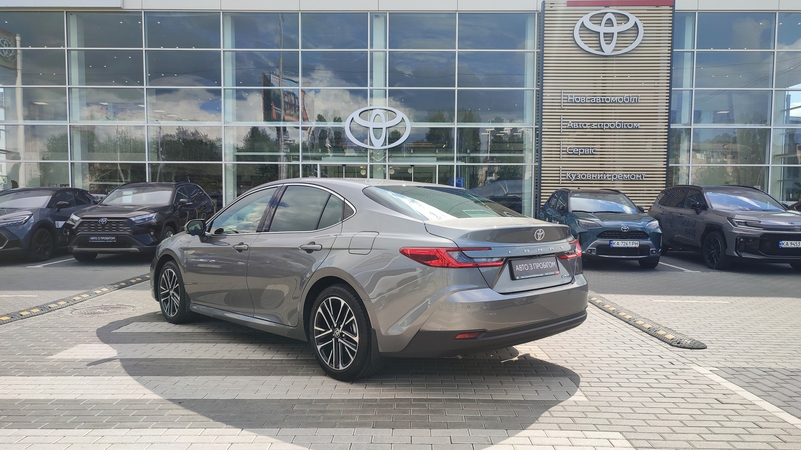 Toyota CAMRY 2026 року, Седан, Тойота Центр Київ "ВіДі Автострада", м.Київ | Фото № 2 Toyota CAMRY 2026 року з пробігом 1568 км, Седан, Тойота Центр Київ "ВіДі Автострада", м.Київ - 2348000 ГРН | Фото № 2