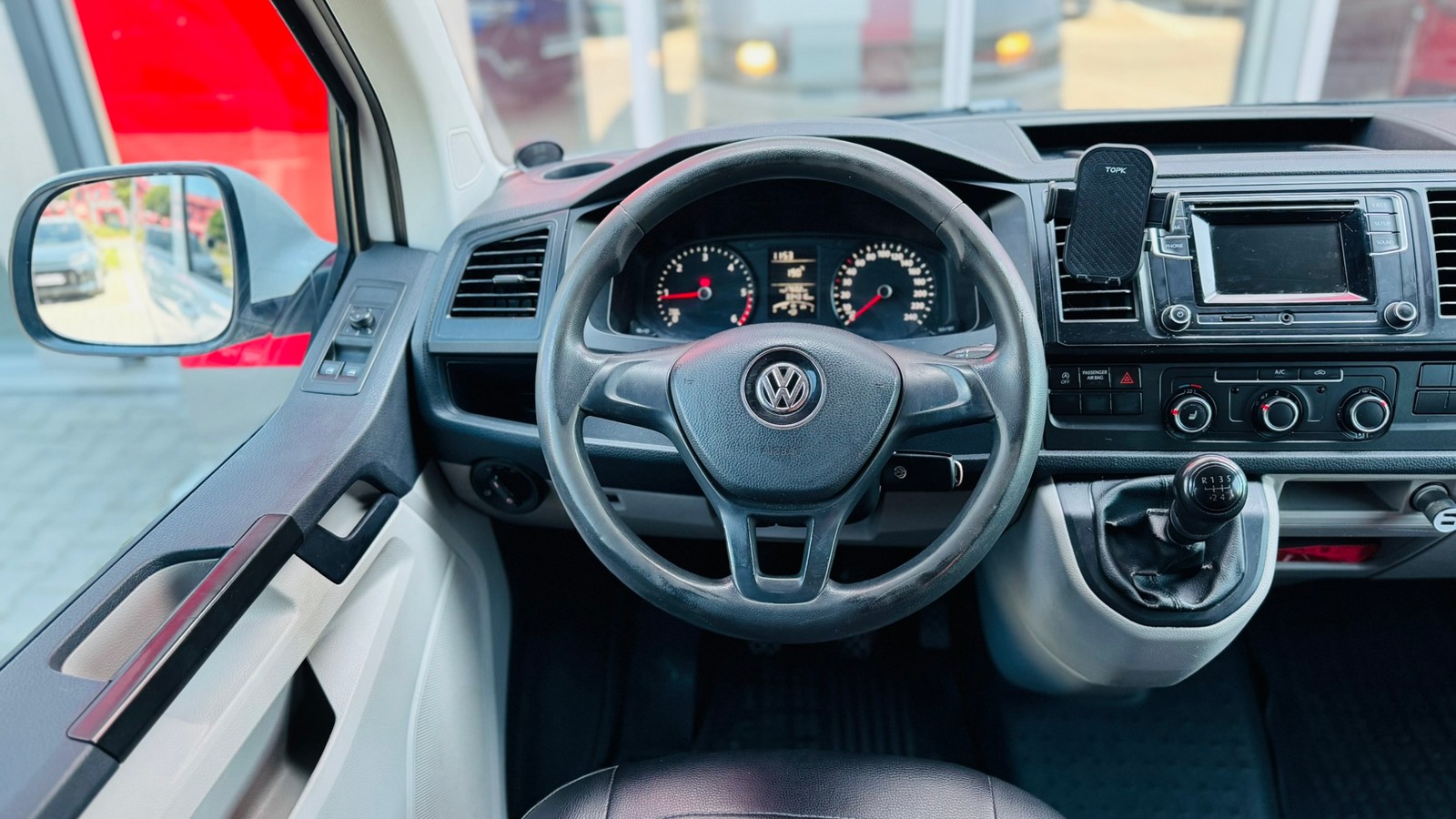 Інші авто VOLKSWAGEN Transporter 2016 року, Мінівен, Тойота Центр Тернопіль "Кристал Моторс", м.Тернопіль | Фото № 9 Інші авто VOLKSWAGEN Transporter 2016 року з пробігом 334317 км, Мінівен, Тойота Центр Тернопіль "Кристал Моторс", м.Тернопіль - 936000 ГРН | Фото № 9