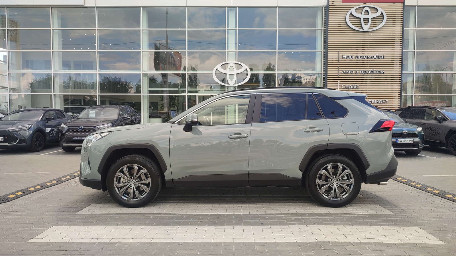 Toyota RAV4 2024 року з пробігом 26685 км, Універсал, Тойота Центр Київ "ВіДі Автострада", м.Київ - 1790000 ГРН | Фото № 3