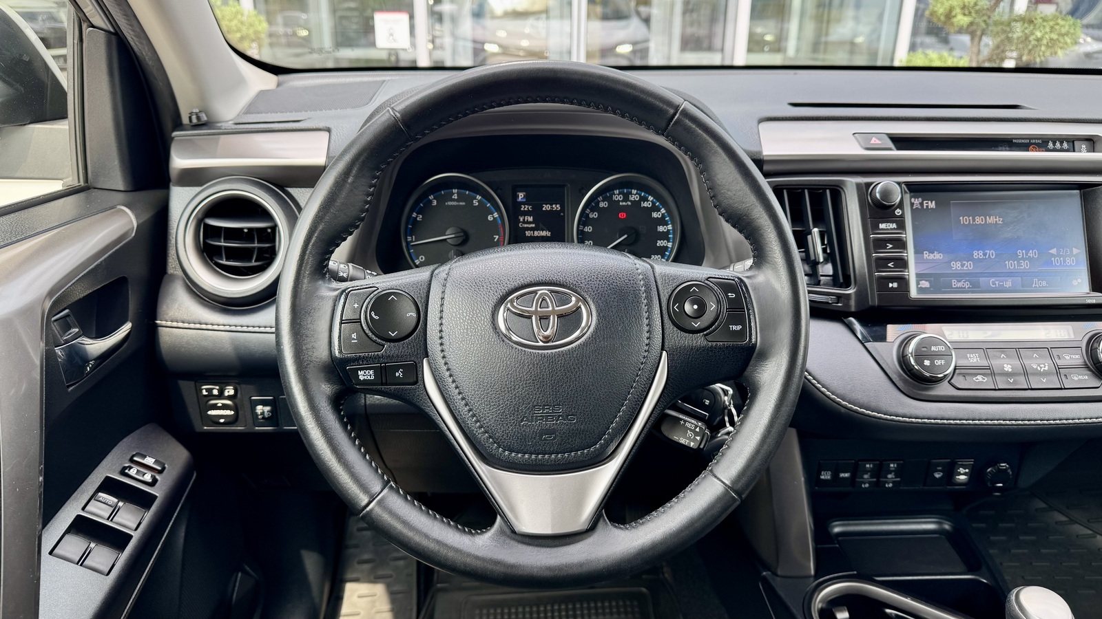 Toyota RAV4 2018 року, Універсал, Тойота Центр Чернігів "Соллі-Плюс", м.Чернігів | Фото № 9 Toyota RAV4 2018 року з пробігом 127122 км, Універсал, Тойота Центр Чернігів "Соллі-Плюс", м.Чернігів - 945000 ГРН | Фото № 9