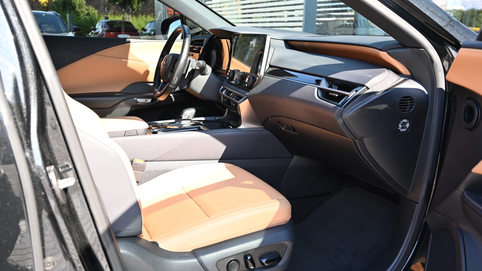 Lexus RX 350h 2023 року з пробігом 51836 км, Універсал, Тойота Центр Київ "Сіті Плаза", м.Київ - 3300400 ГРН | Фото № 6