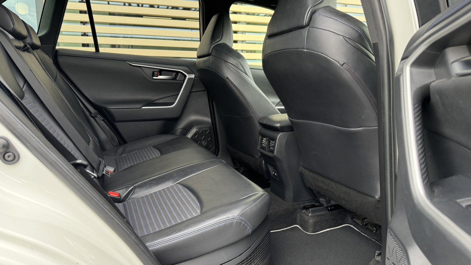 Toyota RAV4 2020 року з пробігом 122314 км, Універсал, Тойота Центр Ужгород "Карат Мотор", м.Ужгород - 1395000 ГРН | Фото № 7