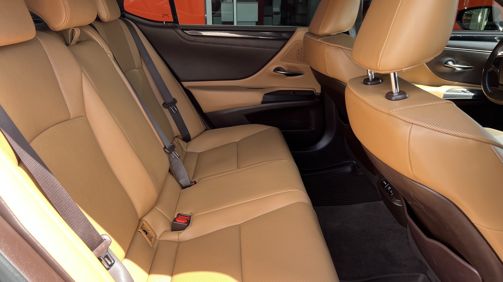 Lexus ES 250 2020 року з пробігом 134302 км, Седан, Тойота Центр Вінниця "Преміум Мотор", м.Вінниця - 1370000 ГРН | Фото № 7