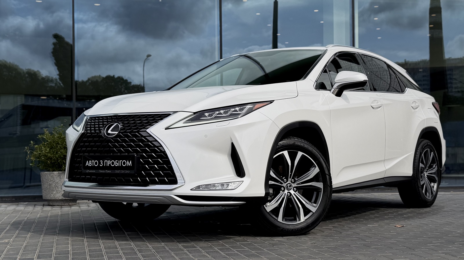 Lexus RX 2022 року з пробігом 22084 км, Універсал, Лексус Одеса, м.Одеса - 2349000 ГРН | Фото № 1