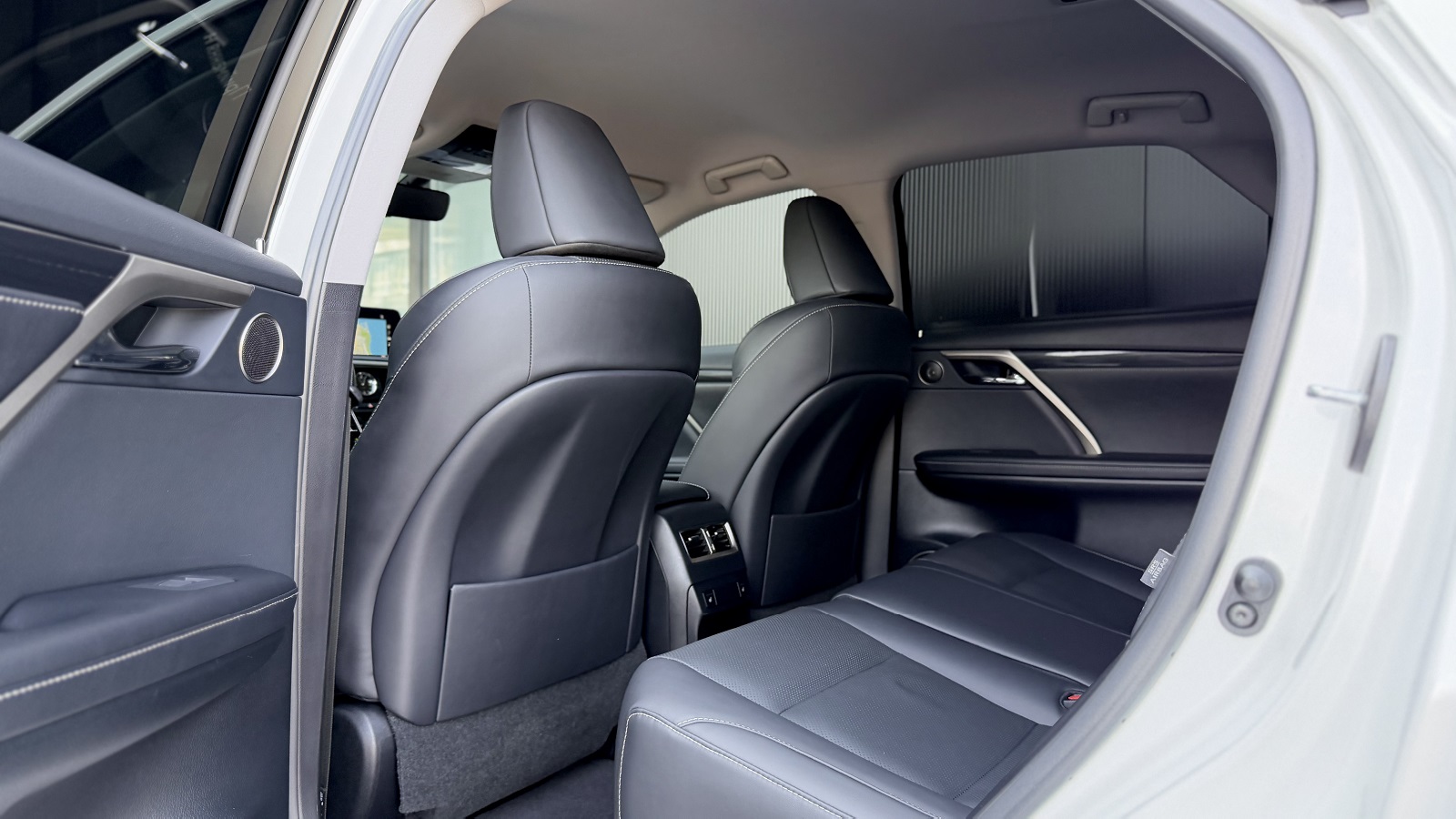 Lexus RX 2022 року з пробігом 22084 км, Універсал, Лексус Одеса, м.Одеса - 2349000 ГРН | Фото № 11