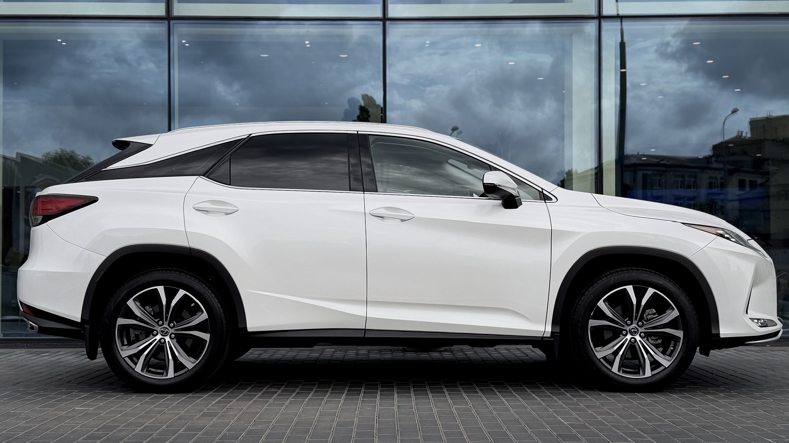Lexus RX 2022 року з пробігом 22084 км, Універсал, Лексус Одеса, м.Одеса - 2349000 ГРН | Фото № 17