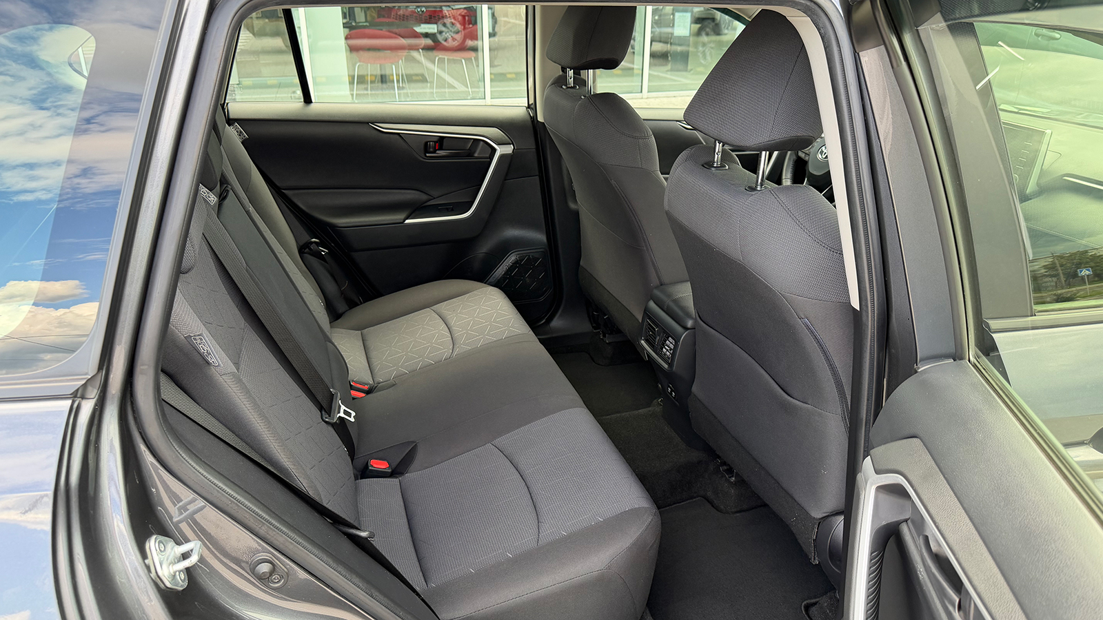 Toyota RAV4 2020 року, Універсал, Тойота Центр Рівне "Агат Авто", м.Рівне | Фото № 7 Toyota RAV4 2020 року з пробігом 151209 км, Універсал, Тойота Центр Рівне "Агат Авто", м.Рівне - 965350 ГРН | Фото № 7