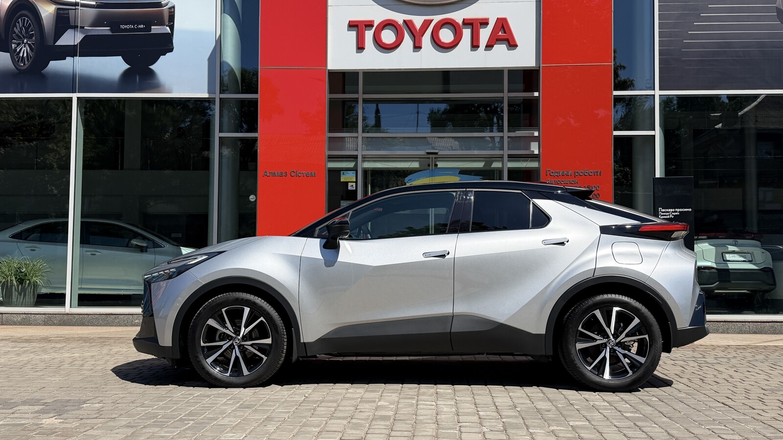 Toyota C-HR 2024 року, Універсал, Тойота Центр Кривий Ріг "Алмаз Сістем", м.Кривий Ріг | Фото № 3 Toyota C-HR 2024 року з пробігом 10182 км, Універсал, Тойота Центр Кривий Ріг "Алмаз Сістем", м.Кривий Ріг - 1700000 ГРН | Фото № 3