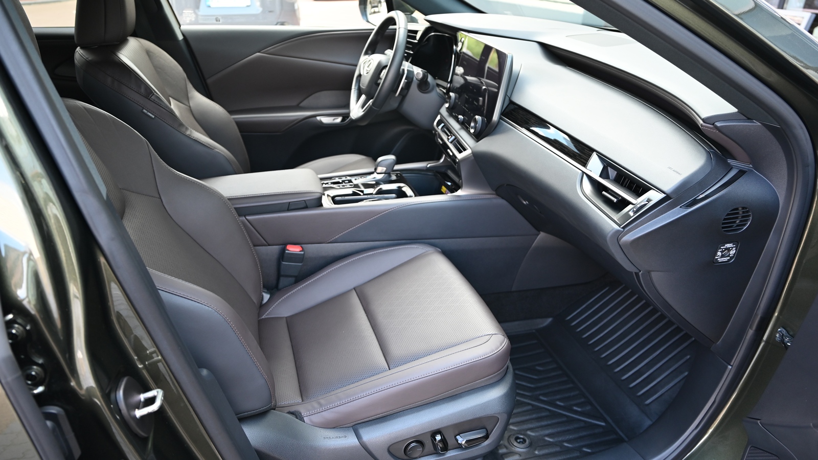 Lexus RX 2023 року з пробігом 46386 км, Універсал, Тойота Центр Київ "Сіті Плаза", м.Київ - 3017250 ГРН | Фото № 6