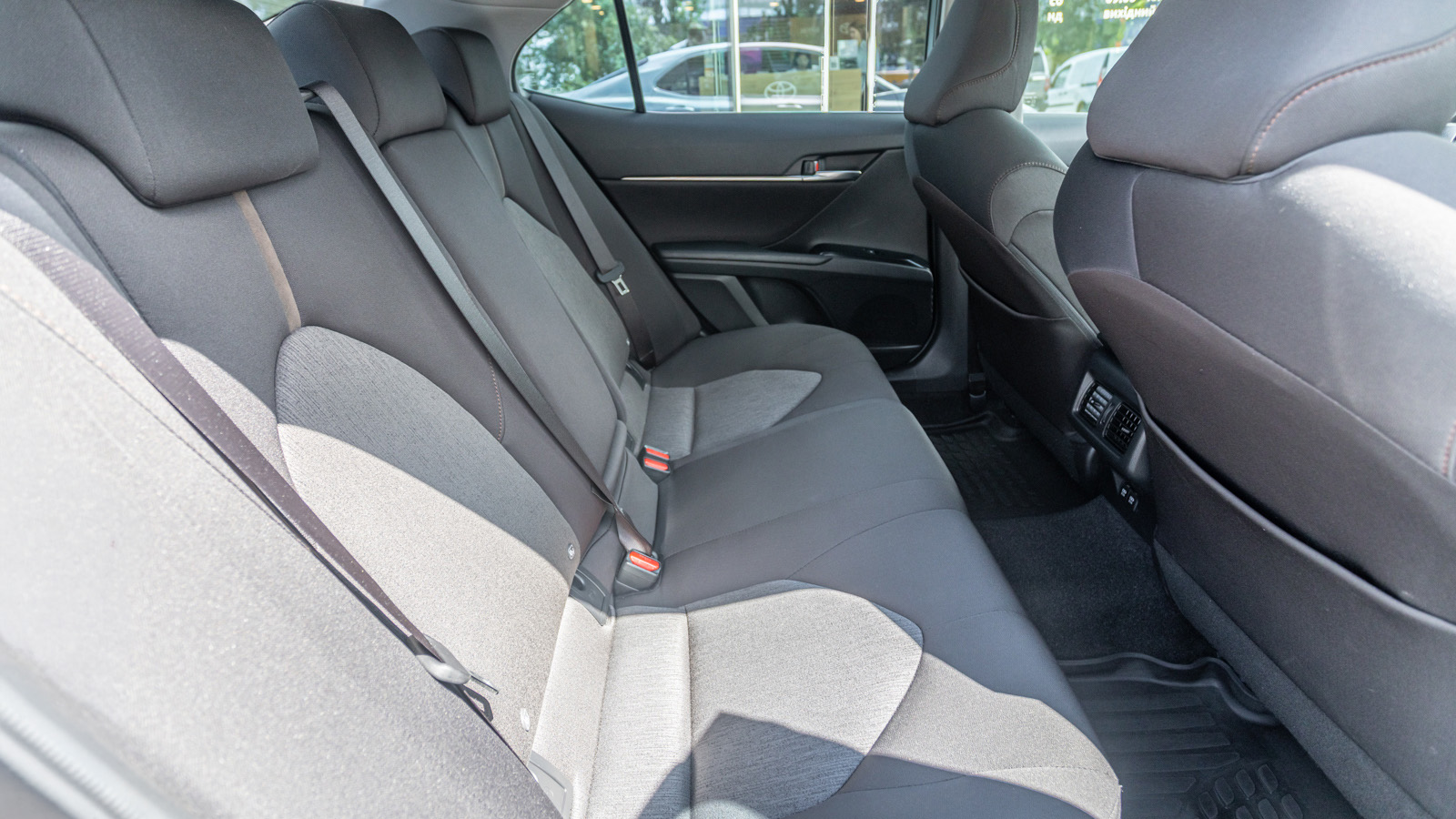Toyota CAMRY 2019 року, Седан, Тойота Центр Дніпро "Алмаз Мотор" на Запорізькому шосе, м.Дніпро | Фото № 7 Toyota CAMRY 2019 року з пробігом 87001 км, Седан, Тойота Центр Дніпро "Алмаз Мотор" на Запорізькому шосе, м.Дніпро - 1012500 ГРН | Фото № 7
