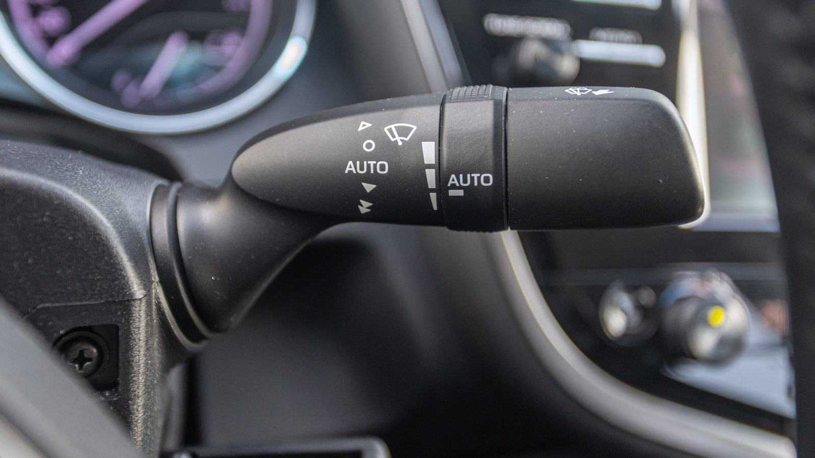 Toyota CAMRY 2019 року, Седан, Тойота Центр Дніпро "Алмаз Мотор" на Запорізькому шосе, м.Дніпро | Фото № 23 Toyota CAMRY 2019 року з пробігом 87001 км, Седан, Тойота Центр Дніпро "Алмаз Мотор" на Запорізькому шосе, м.Дніпро - 1012500 ГРН | Фото № 23