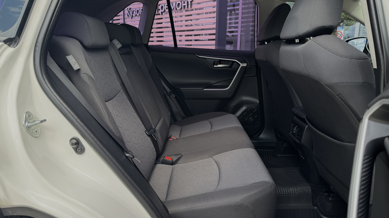 Toyota RAV4 2020 року з пробігом 158812 км, Універсал, Тойота Центр Чернігів "Соллі-Плюс", м.Чернігів - 1080000 ГРН | Фото № 7