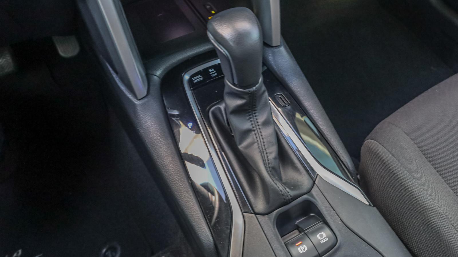 Toyota COROLLA CROSS 2023 року, Універсал, Тойота Центр Дніпро "Алмаз Мотор" на Запорізькому шосе, м.Дніпро | Фото № 28 Toyota COROLLA CROSS 2023 року з пробігом 41227 км, Універсал, Тойота Центр Дніпро "Алмаз Мотор" на Запорізькому шосе, м.Дніпро - 1550000 ГРН | Фото № 28