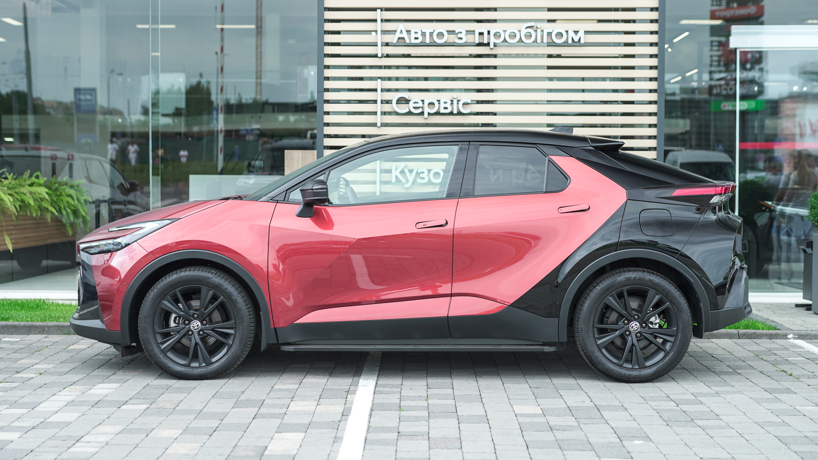 Toyota C-HR 2025 року з пробігом 1335 км, Хетчбек, Тойота Центр Львів "Діамант", м.Львів - 1894200 ГРН | Фото № 3