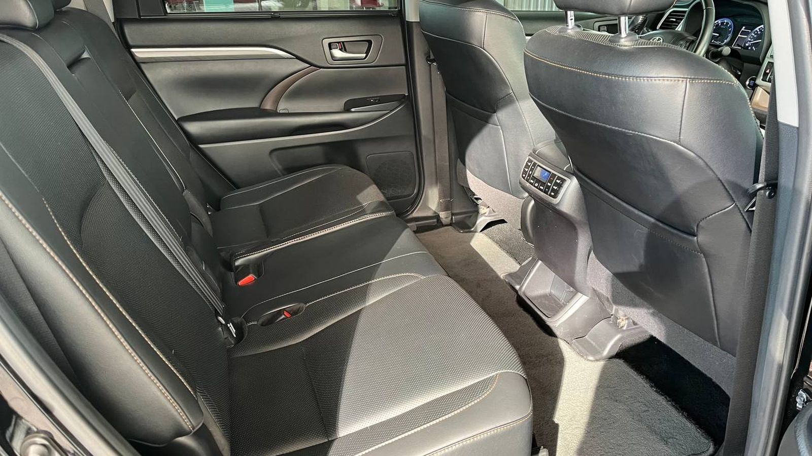Toyota HIGHLANDER 2019 року, Універсал, Тойота Центр Хмельницький "Гранд Мотор", м.Хмельницький | Фото № 7 Toyota HIGHLANDER 2019 року з пробігом 179502 км, Універсал, Тойота Центр Хмельницький "Гранд Мотор", м.Хмельницький - 1429500 ГРН | Фото № 7