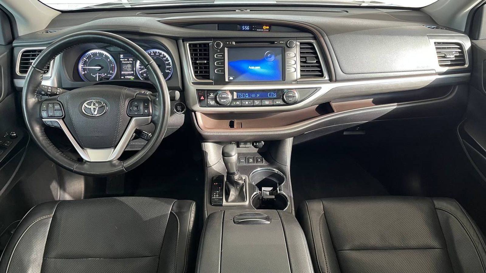 Toyota HIGHLANDER 2019 року, Універсал, Тойота Центр Хмельницький "Гранд Мотор", м.Хмельницький | Фото № 8 Toyota HIGHLANDER 2019 року з пробігом 179502 км, Універсал, Тойота Центр Хмельницький "Гранд Мотор", м.Хмельницький - 1429500 ГРН | Фото № 8