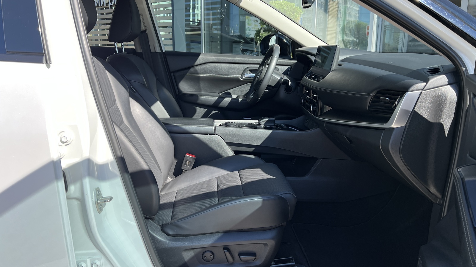 Інші авто NISSAN X-TRAIL 2024 року, Універсал, Тойота Центр Чернігів "Соллі-Плюс", м.Чернігів | Фото № 6 Інші авто NISSAN X-TRAIL 2024 року з пробігом 50016 км, Універсал, Тойота Центр Чернігів "Соллі-Плюс", м.Чернігів - 1710000 ГРН | Фото № 6
