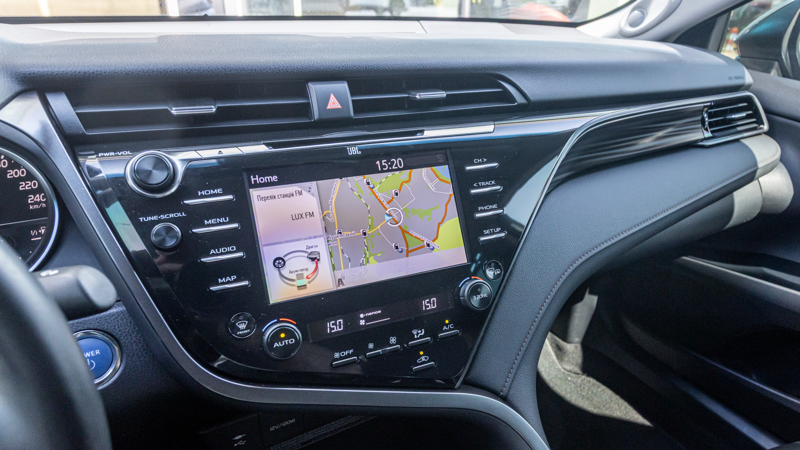 Toyota CAMRY 2020 року, Седан, Тойота Центр Дніпро "Алмаз Мотор" на Запорізькому шосе, м.Дніпро | Фото № 13 Toyota CAMRY 2020 року з пробігом 72292 км, Седан, Тойота Центр Дніпро "Алмаз Мотор" на Запорізькому шосе, м.Дніпро - 1280000 ГРН | Фото № 13