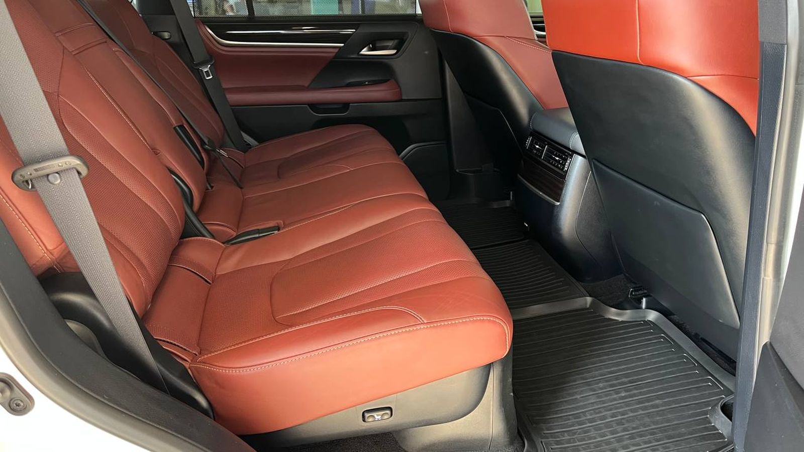 Lexus LX 2020 року з пробігом 195500 км, Універсал, Тойота Центр Хмельницький "Гранд Мотор", м.Хмельницький - 2930000 ГРН | Фото № 7