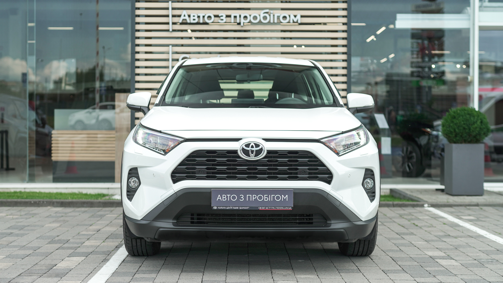 Toyota RAV4 2019 року, Універсал, Тойота Центр Львів "Діамант", м.Львів | Фото № 5 Toyota RAV4 2019 року з пробігом 60585 км, Універсал, Тойота Центр Львів "Діамант", м.Львів - 1195150 ГРН | Фото № 5