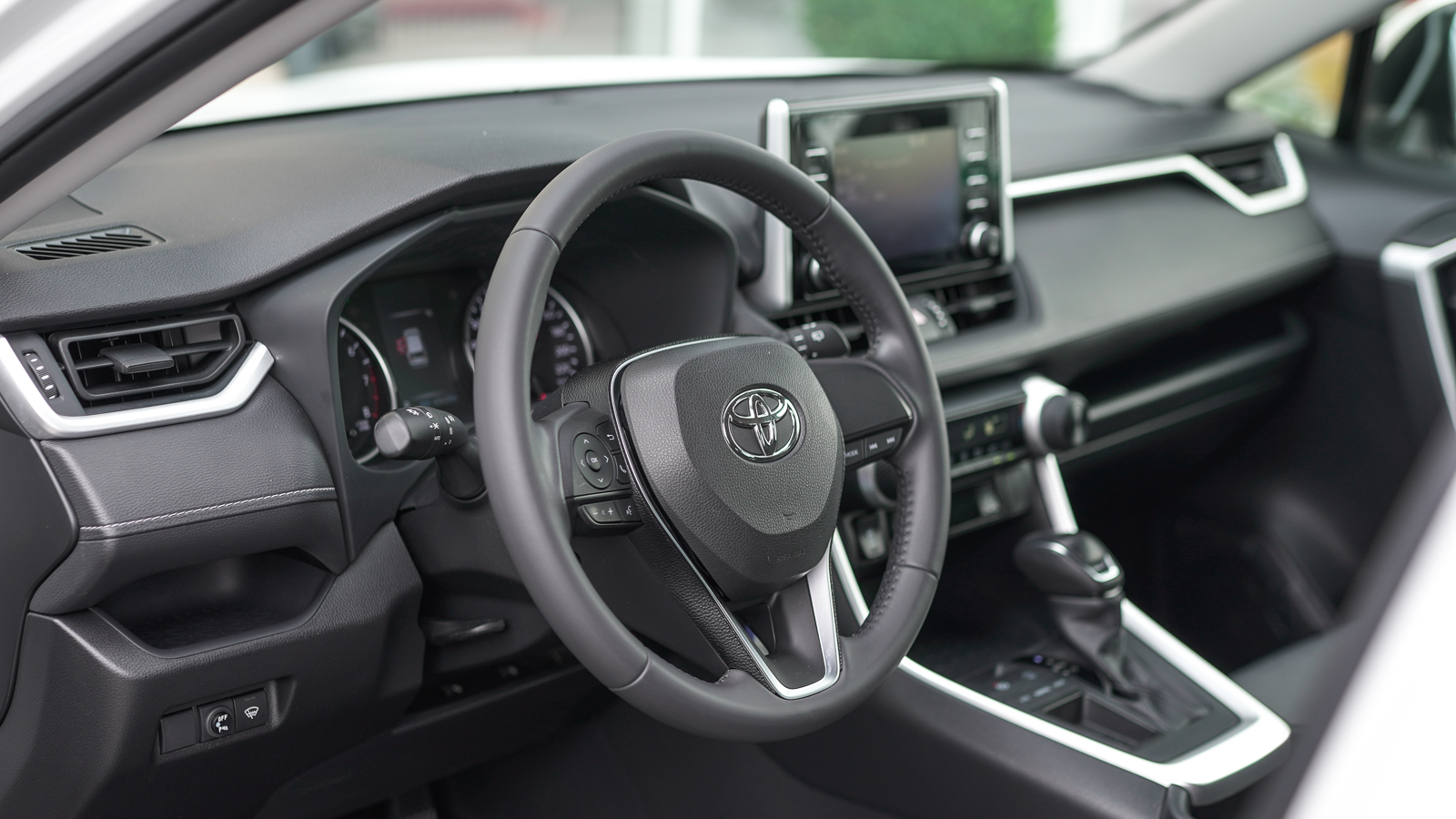 Toyota RAV4 2019 року, Універсал, Тойота Центр Львів "Діамант", м.Львів | Фото № 13 Toyota RAV4 2019 року з пробігом 60585 км, Універсал, Тойота Центр Львів "Діамант", м.Львів - 1195150 ГРН | Фото № 13