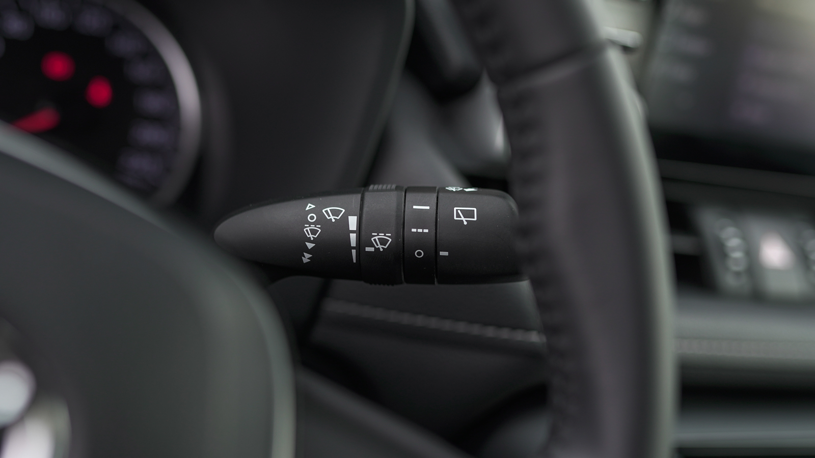 Toyota RAV4 2019 року, Універсал, Тойота Центр Львів "Діамант", м.Львів | Фото № 19 Toyota RAV4 2019 року з пробігом 60585 км, Універсал, Тойота Центр Львів "Діамант", м.Львів - 1195150 ГРН | Фото № 19