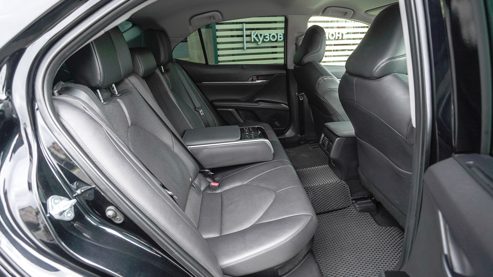 Toyota CAMRY 2022 року з пробігом 168985 км, Седан, Тойота Центр Львів "Діамант", м.Львів - 1285350 ГРН | Фото № 7