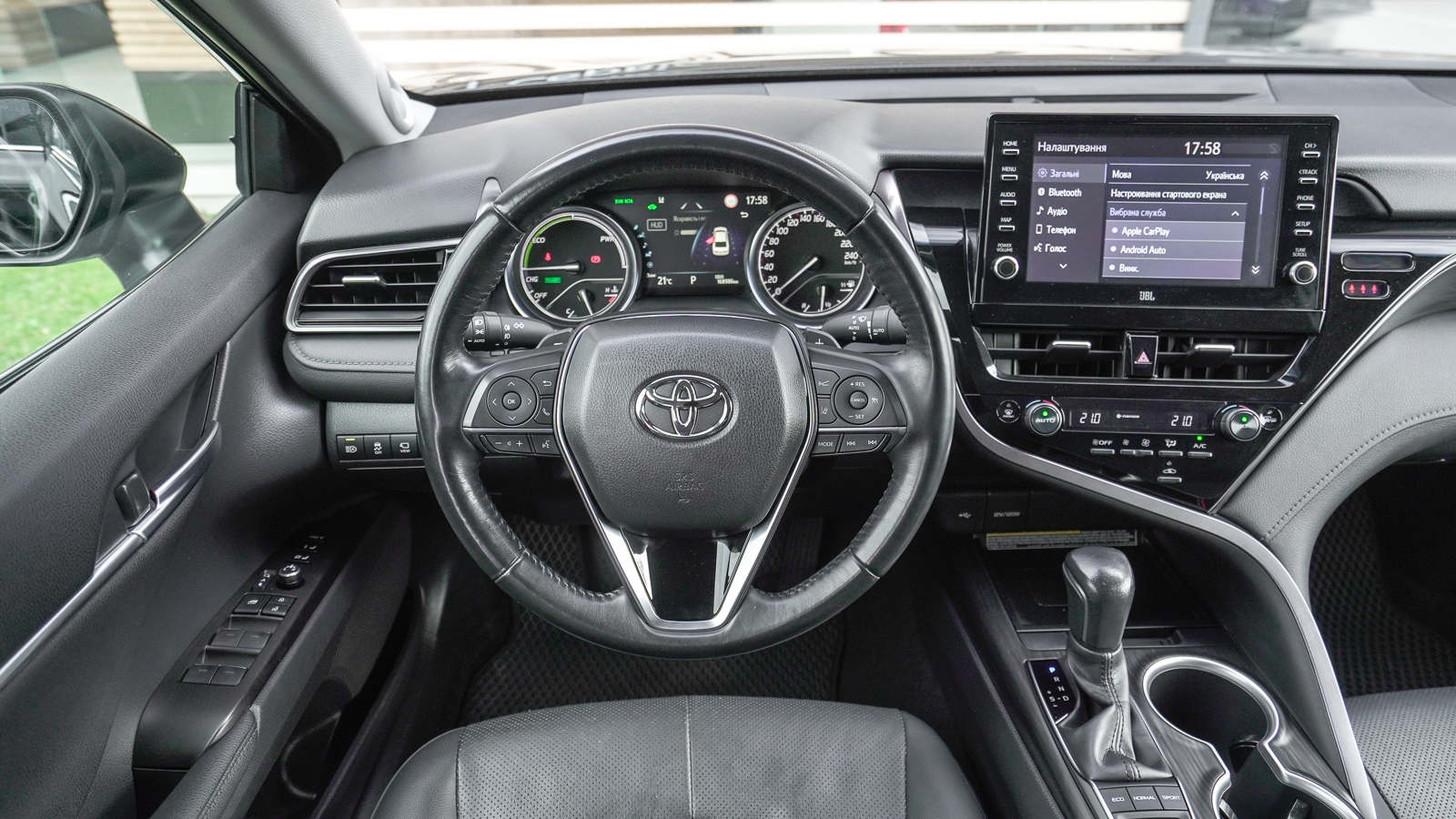 Toyota CAMRY 2022 року з пробігом 168985 км, Седан, Тойота Центр Львів "Діамант", м.Львів - 1285350 ГРН | Фото № 9