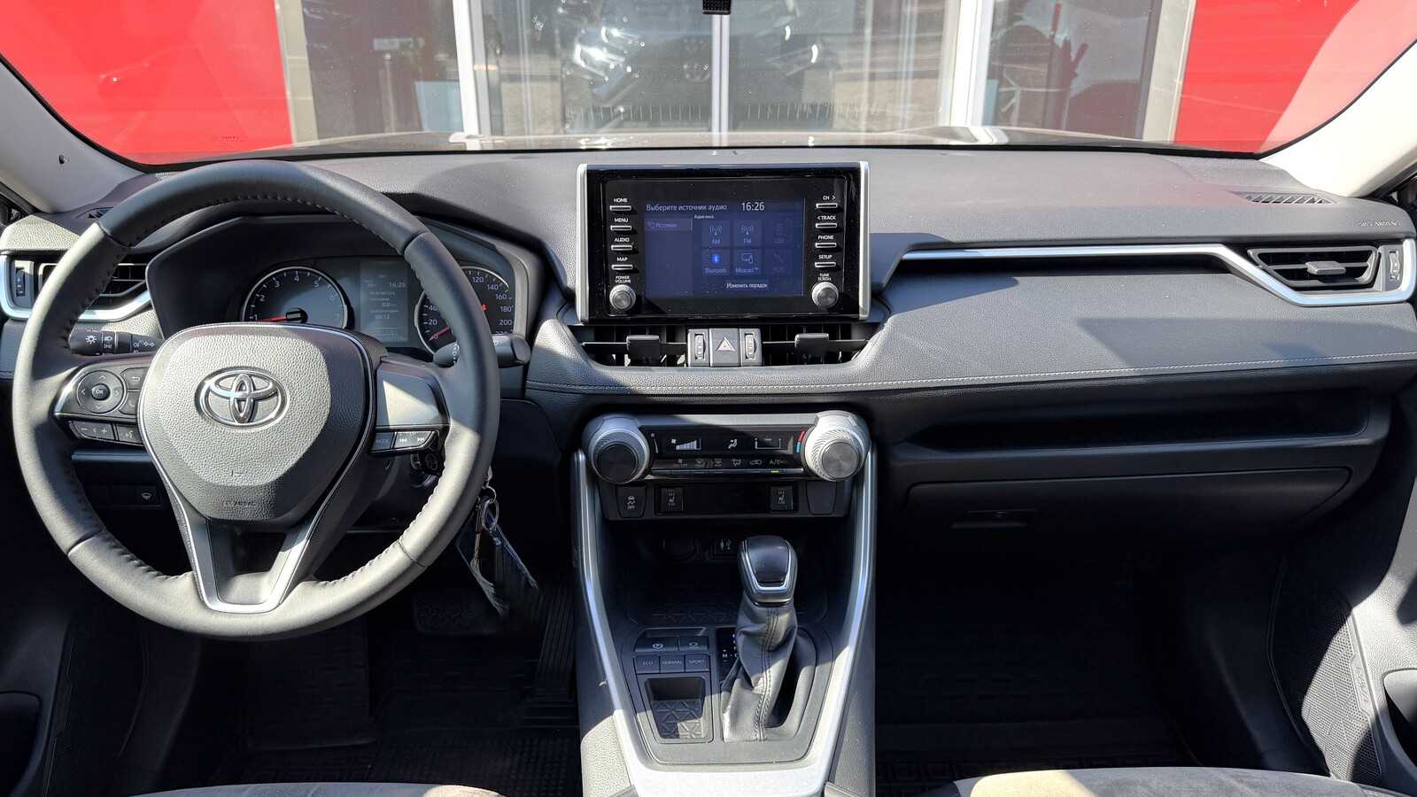 Toyota RAV4 2019 року, Універсал, Тойота Центр Кривий Ріг "Алмаз Сістем", м.Кривий Ріг | Фото № 8 Toyota RAV4 2019 року з пробігом 197598 км, Універсал, Тойота Центр Кривий Ріг "Алмаз Сістем", м.Кривий Ріг - 929500 ГРН | Фото № 8