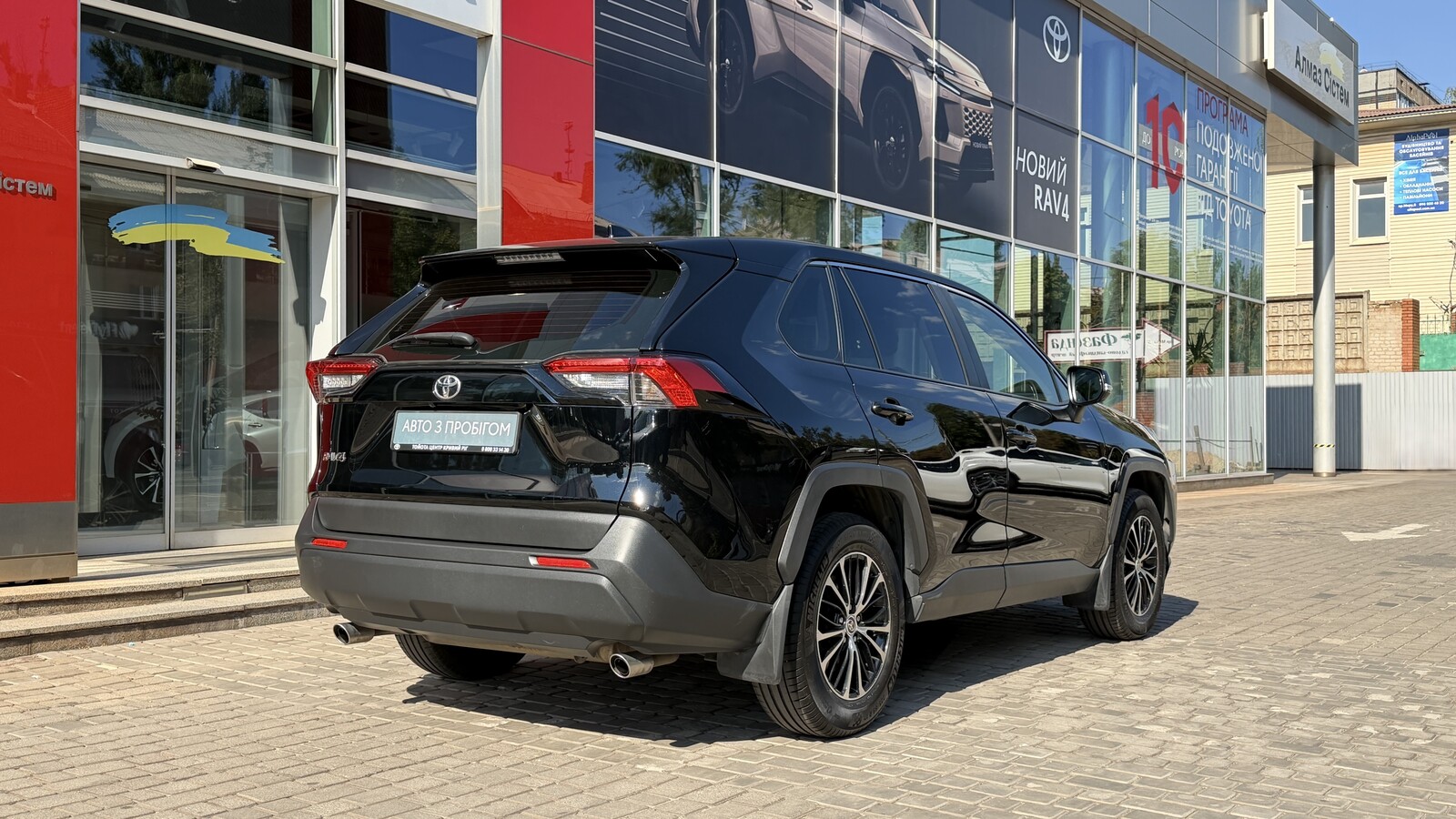 Toyota RAV4 2019 року, Універсал, Тойота Центр Кривий Ріг "Алмаз Сістем", м.Кривий Ріг | Фото № 18 Toyota RAV4 2019 року з пробігом 197598 км, Універсал, Тойота Центр Кривий Ріг "Алмаз Сістем", м.Кривий Ріг - 929500 ГРН | Фото № 18