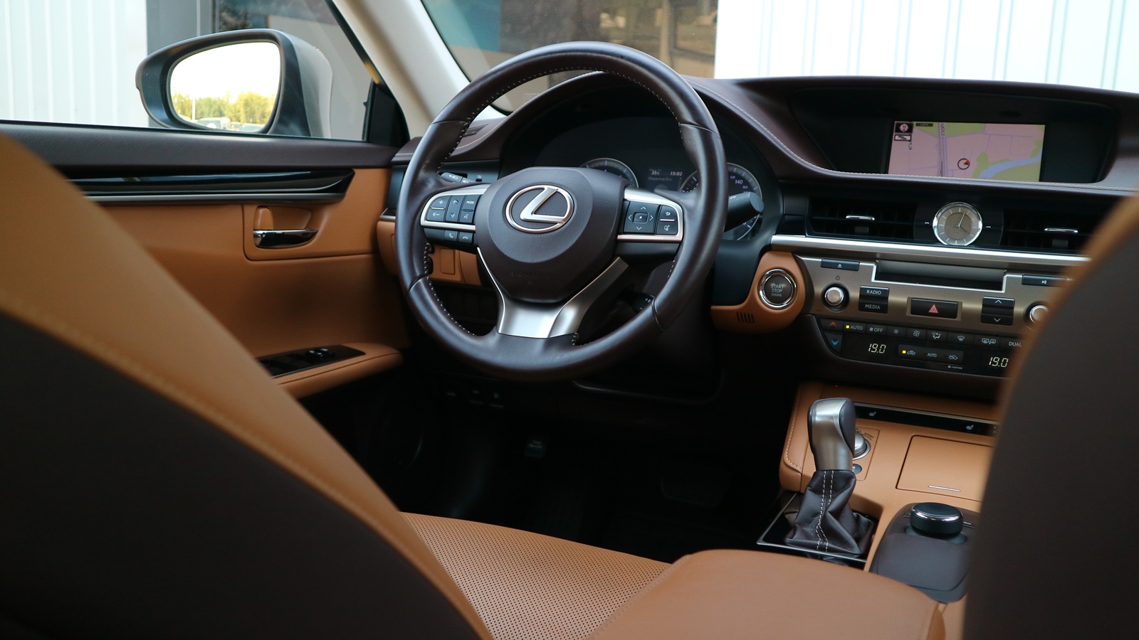 Lexus ES 2017 року, Седан, Тойота Центр Київ "Автосаміт Укравто Столичне", м.Київ | Фото № 22 Lexus ES 2017 року з пробігом 133611 км, Седан, Тойота Центр Київ "Автосаміт Укравто Столичне", м.Київ - 1115000 ГРН | Фото № 22