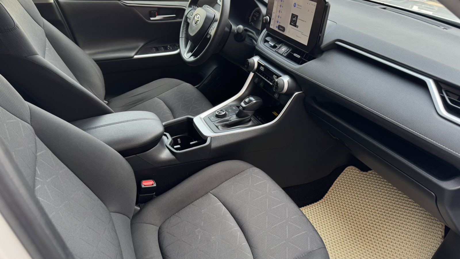 Toyota RAV4 2023 року з пробігом 98055 км, Універсал, Тойота Центр Київ "Автосаміт Укравто", м.Київ - 1740000 ГРН | Фото № 6