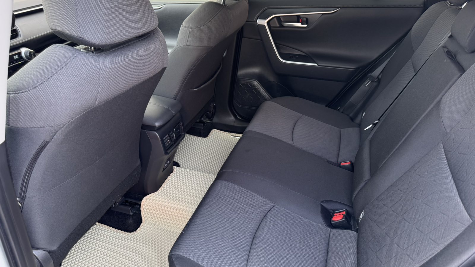 Toyota RAV4 2023 року з пробігом 98055 км, Універсал, Тойота Центр Київ "Автосаміт Укравто", м.Київ - 1740000 ГРН | Фото № 11