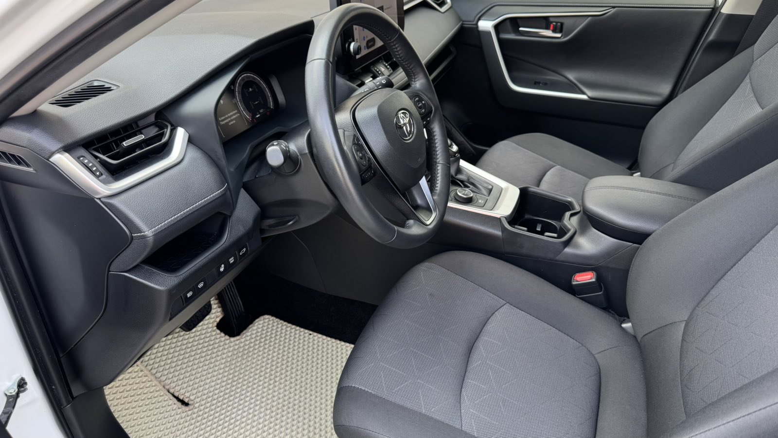Toyota RAV4 2023 року з пробігом 98055 км, Універсал, Тойота Центр Київ "Автосаміт Укравто", м.Київ - 1740000 ГРН | Фото № 12