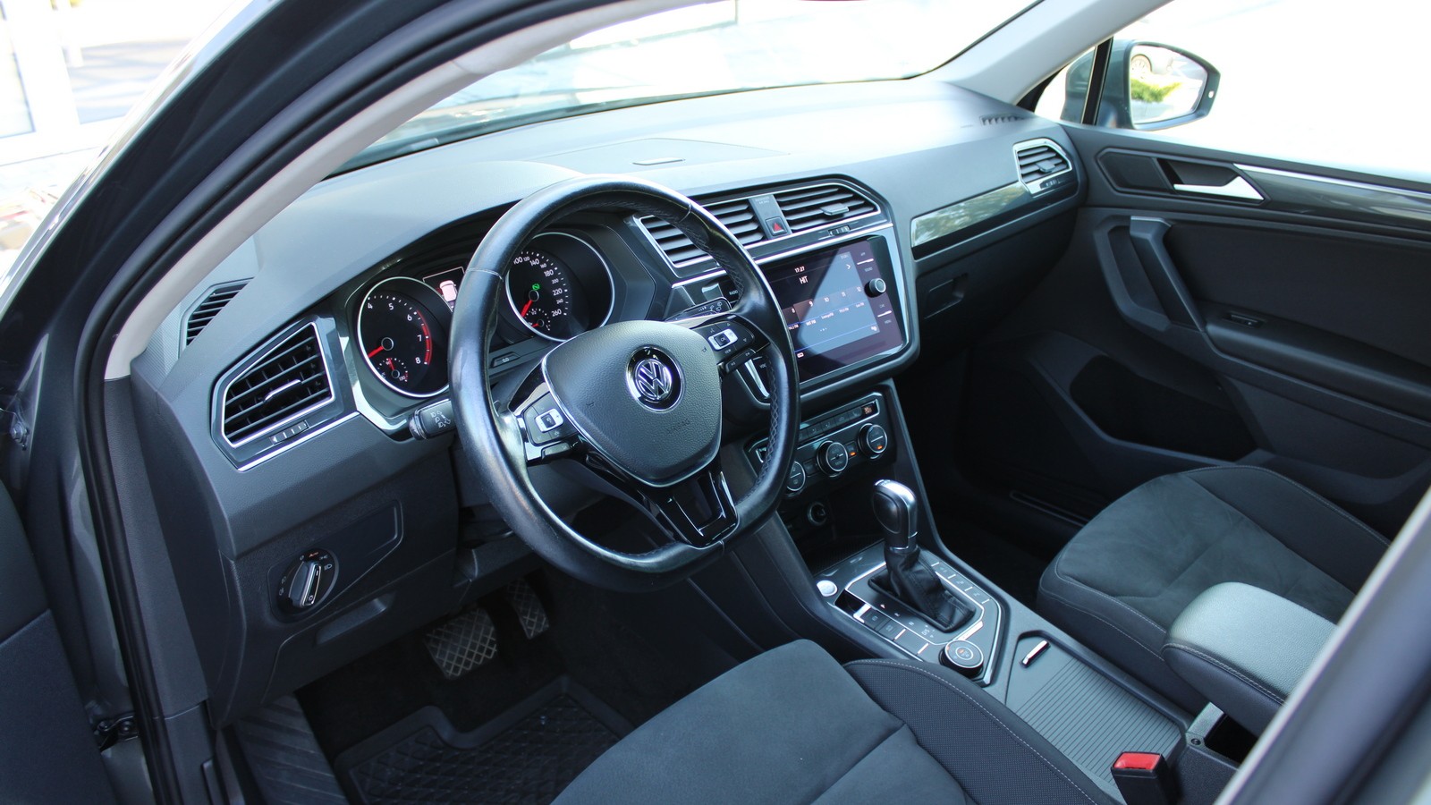 Інші авто VOLKSWAGEN TIGUAN 2019 року, Універсал, Тойота Центр Черкаси "Мотор Сіті", м.Черкаси | Фото № 12 Інші авто VOLKSWAGEN TIGUAN 2019 року з пробігом 148936 км, Універсал, Тойота Центр Черкаси "Мотор Сіті", м.Черкаси - 1030000 ГРН | Фото № 12