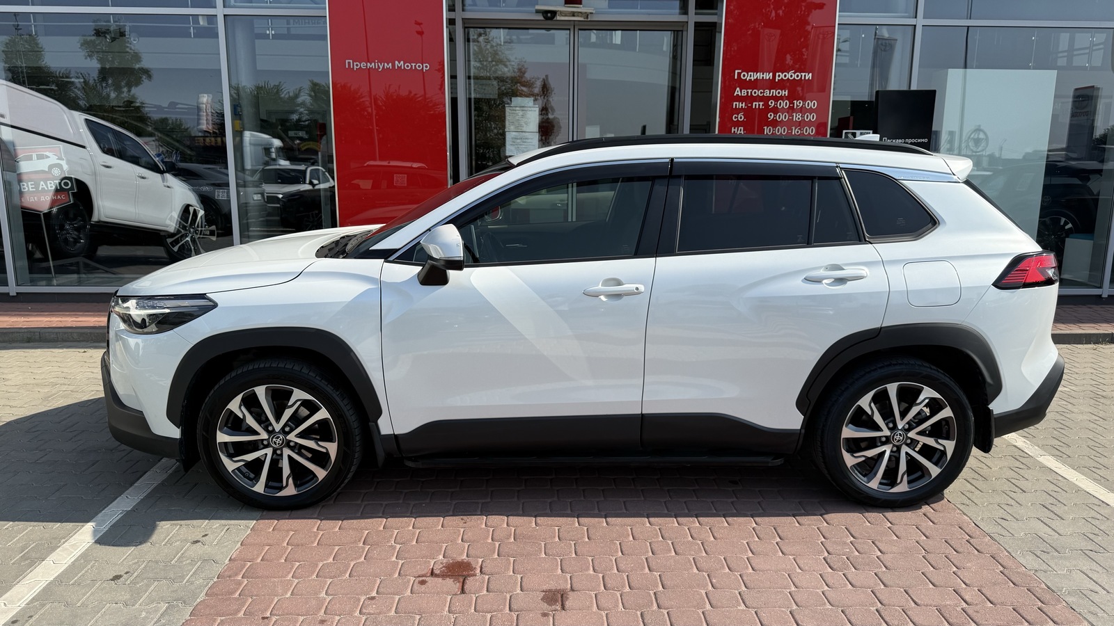 Toyota COROLLA CROSS 2023 року з пробігом 66002 км, Універсал, Тойота Центр Вінниця "Преміум Мотор", м.Вінниця - 1550000 ГРН | Фото № 3