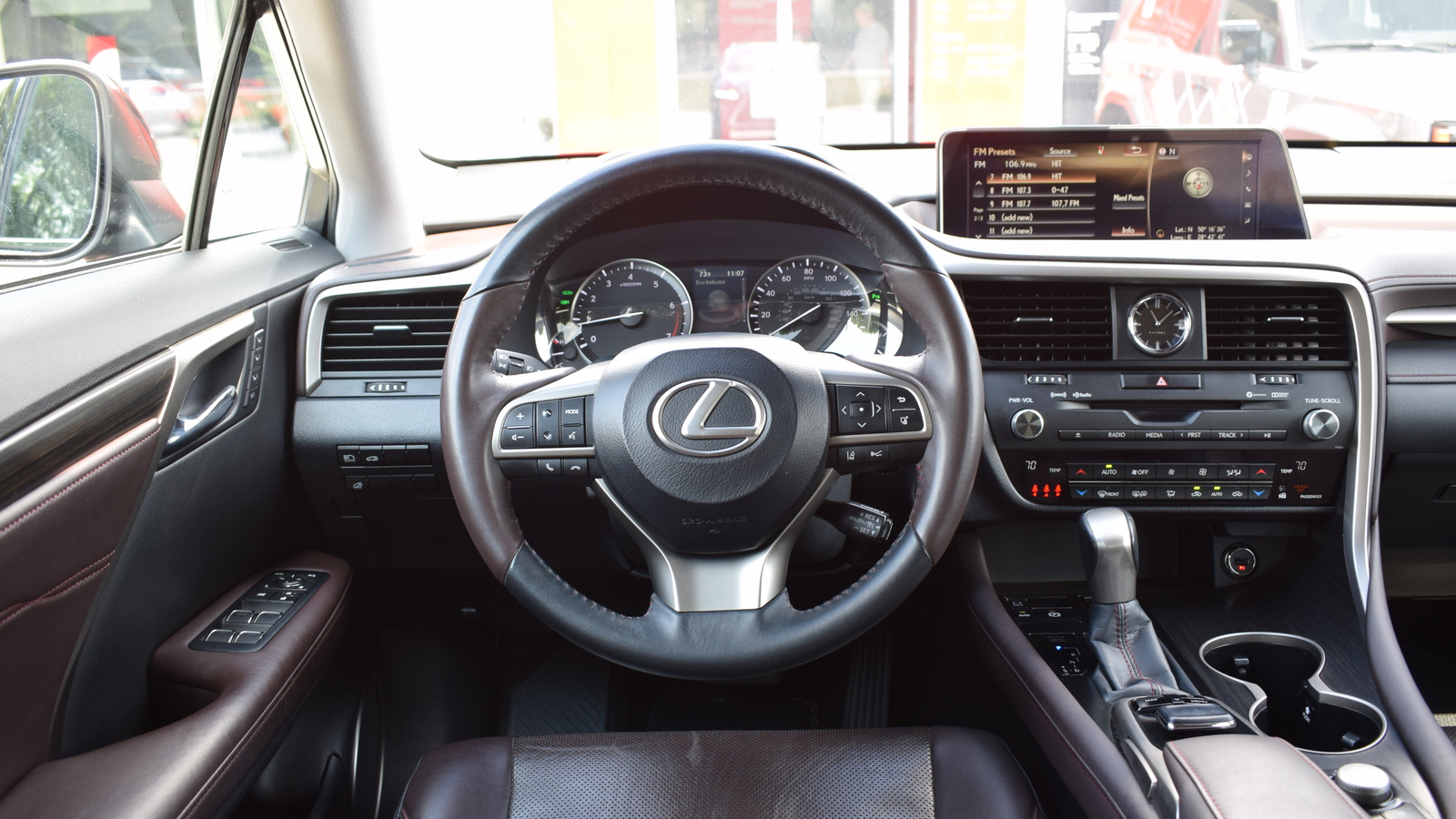 Lexus RX 350 2017 року, Універсал, Тойота Центр Житомир "Стар - Кар", м.Житомир | Фото № 9 Lexus RX 350 2017 року з пробігом 93864 км, Універсал, Тойота Центр Житомир "Стар - Кар", м.Житомир - 1430400 ГРН | Фото № 9