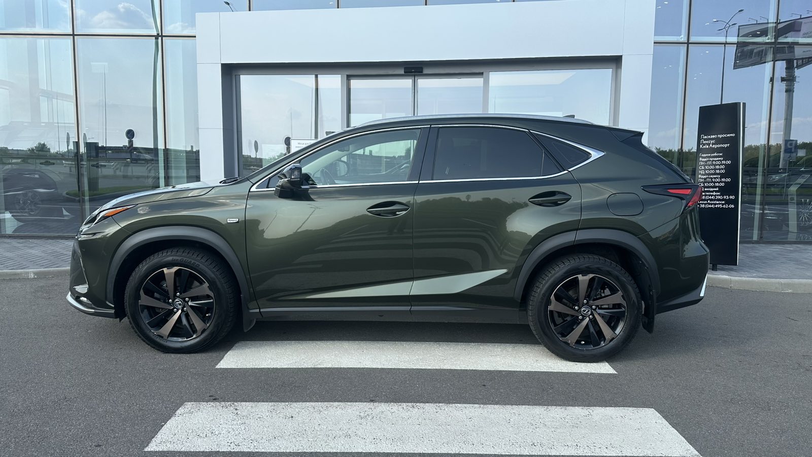 Lexus NX 2020 року, Універсал, Лексус Київ Аеропорт, м.Київ | Фото № 3 Lexus NX 2020 року з пробігом 82700 км, Універсал, Лексус Київ Аеропорт, м.Київ - 1536190 ГРН | Фото № 3