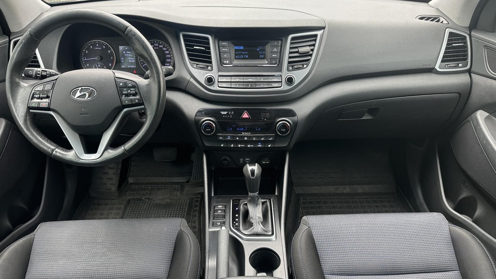 Інші авто HYUNDAI TUCSON 2016 року, Універсал, Тойота Центр Київ «ВІДІ Аеропорт», м.Київ | Фото № 8 Інші авто HYUNDAI TUCSON 2016 року з пробігом 220500 км, Універсал, Тойота Центр Київ «ВІДІ Аеропорт», м.Київ - 670000 ГРН | Фото № 8